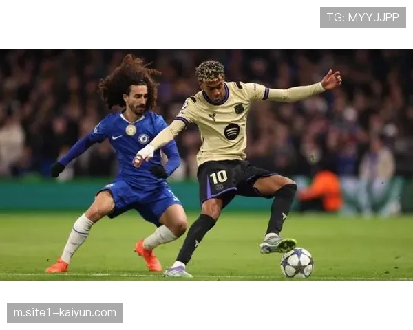 切尔西库库雷利亚内收三中卫 填补中路空缺压缩肋部空间